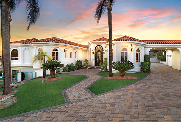 Courtyard Stone Tuscan